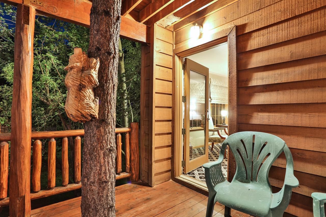 Alpenhorn Bed And Breakfast Velké Medvědí jezero Exteriér fotografie